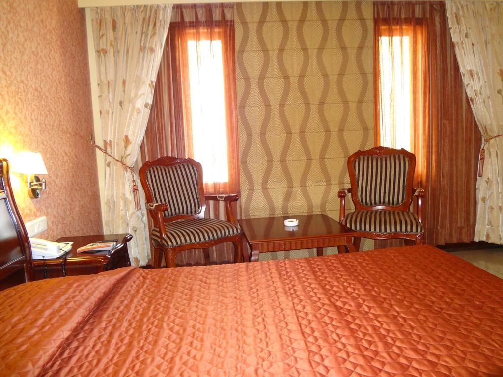 Hotel Suryansh Bhubaneswar Room photo